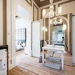 Charm Palace Porto