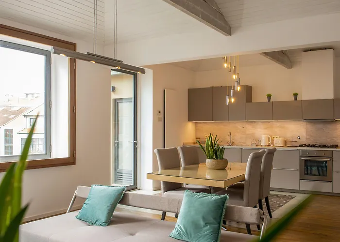 Maison d'hôtes Charm Palace 4*