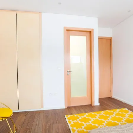 Guest house Charm Palace Porto 2*