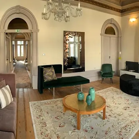 Charm Palace Πανσιόν Πόρτο