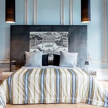 Charm Palace Πανσιόν 4*