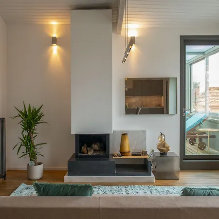 Charm Palace Porto Guest house 4*