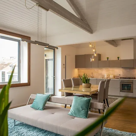 Maison d'hôtes Charm Palace 4*