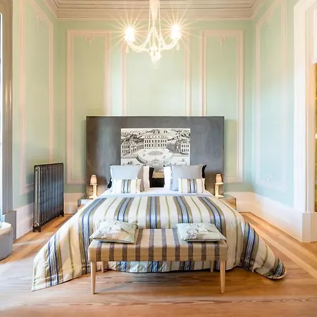 Pensionat Charm Palace Porto 2*