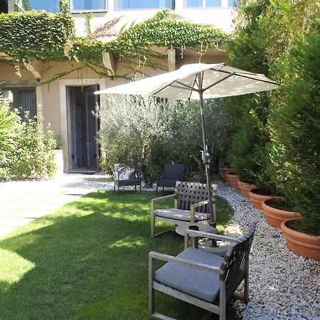 Charm Palace Porto Guest house