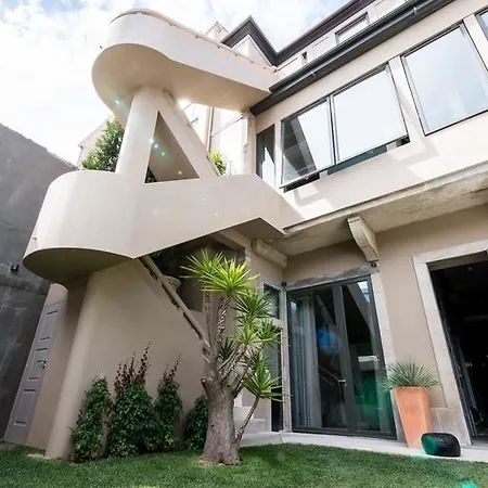 Charm Palace 招待所