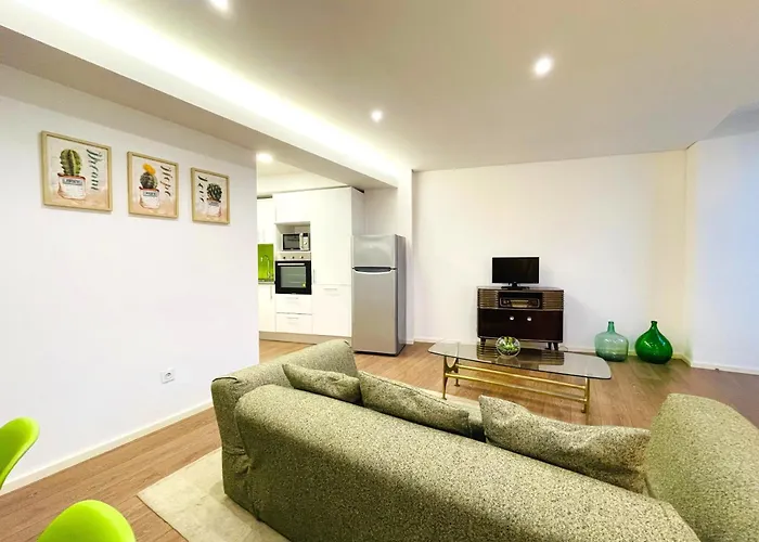 Charm Palace Porto Guest house