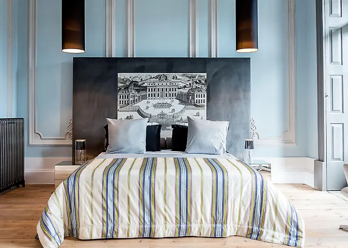 Charm Palace Porto Guest house 4*