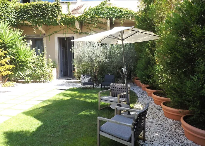 Charm Palace Porto Guest house