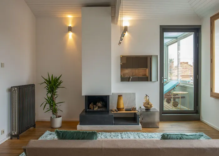 Charm Palace Porto Guest house 4*