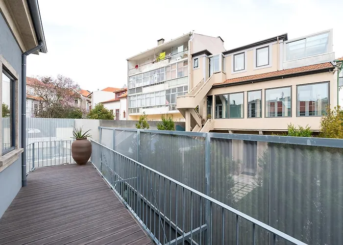 Charm Palace Porto 4*