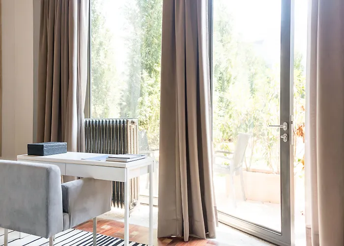 Charm Palace Гостевой дом 4*